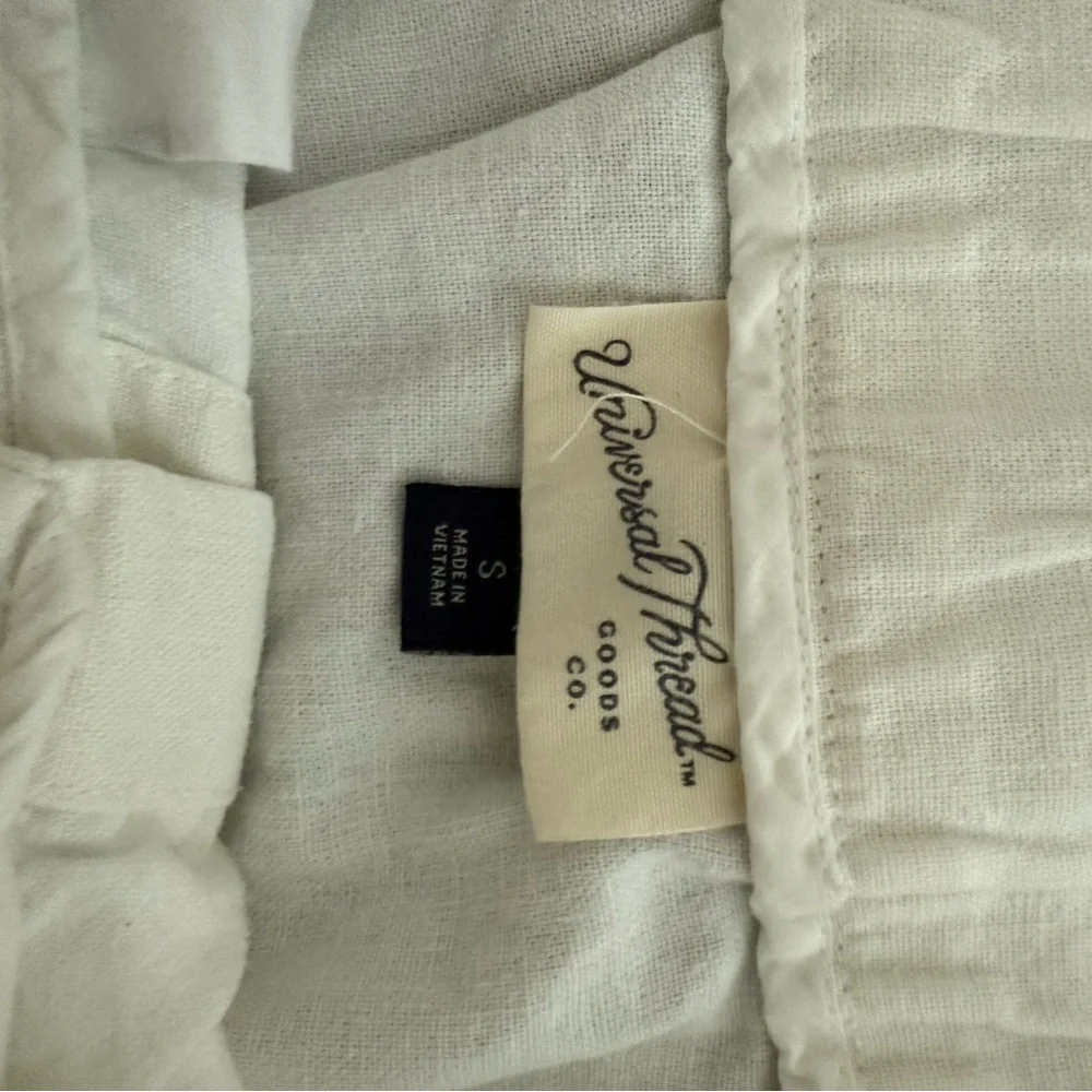 Universal Thread White A-Line Button Skirt - Picture 3 of 9